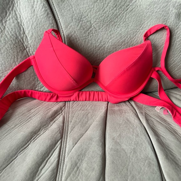 Victoria’s Secret Bathing suit - Picture 3 of 9